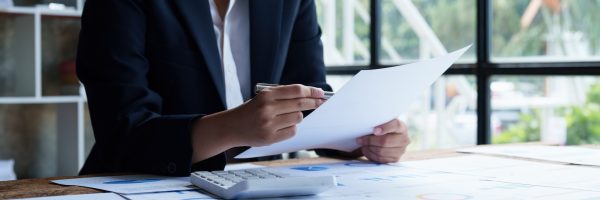 business-woman-or-accountant-making-working-audit-finance-and-accounting-concept